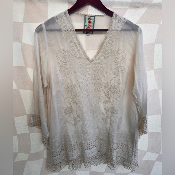 Johnny Was Tops - Johnny Was Beautiful Womens Ivory Floral Embroidered Long Sleeve Top Size Medium